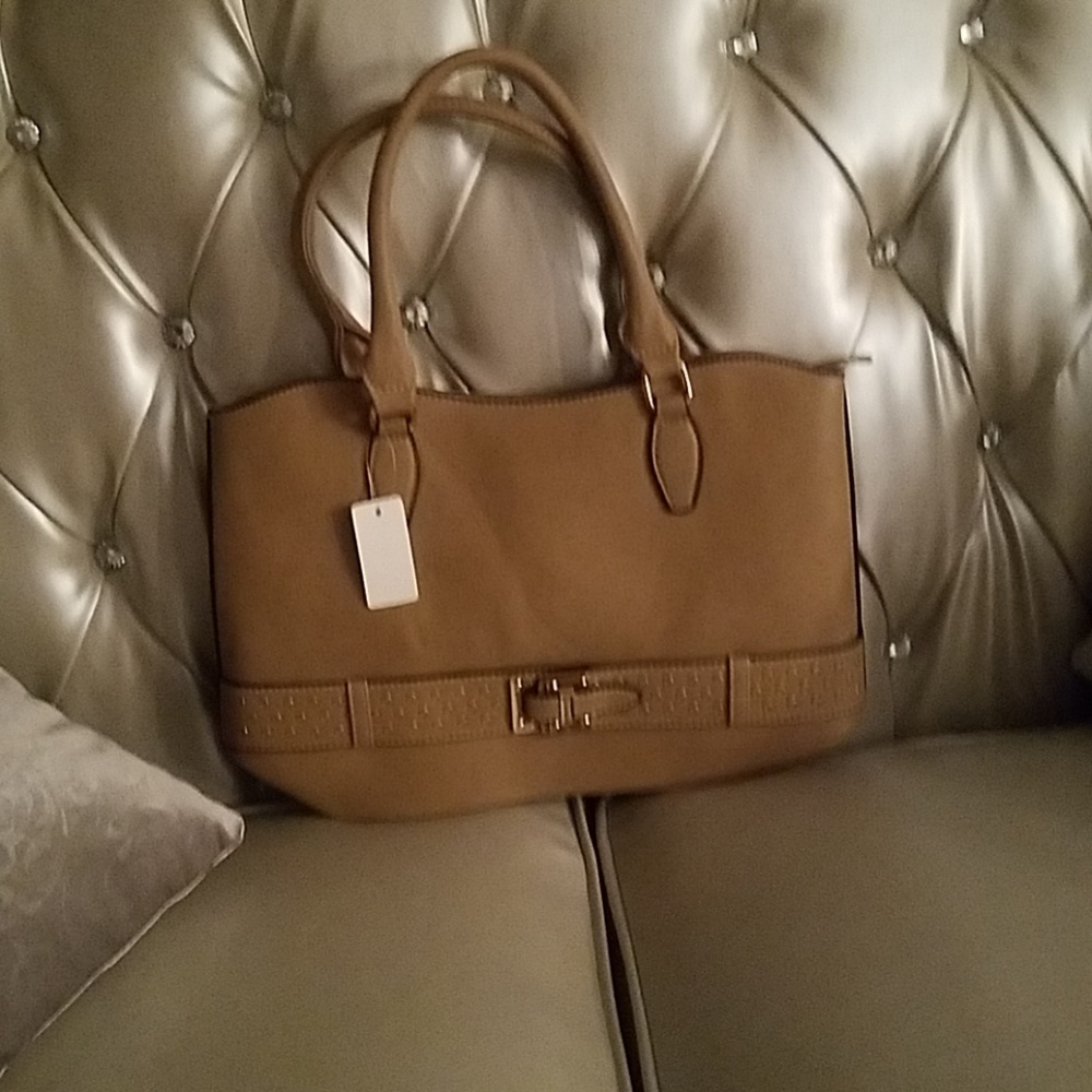 Purses - Picture 5 of 7